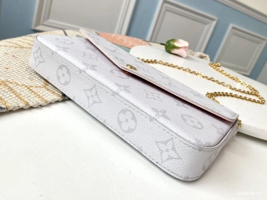 WIS POCHETTE FÉLICIE LOUIS VUITTON 0829